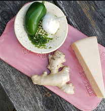 Load image into Gallery viewer, Garlic grater